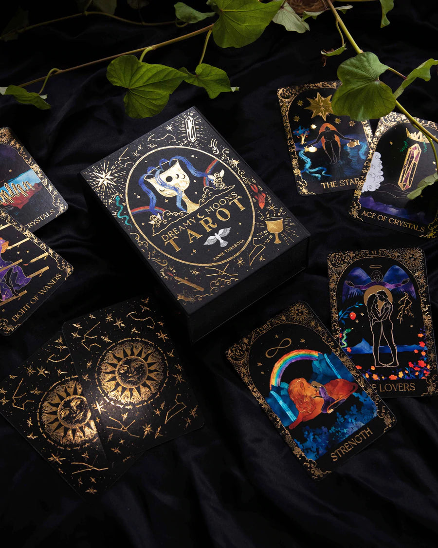 DREAMY MOONS TAROT