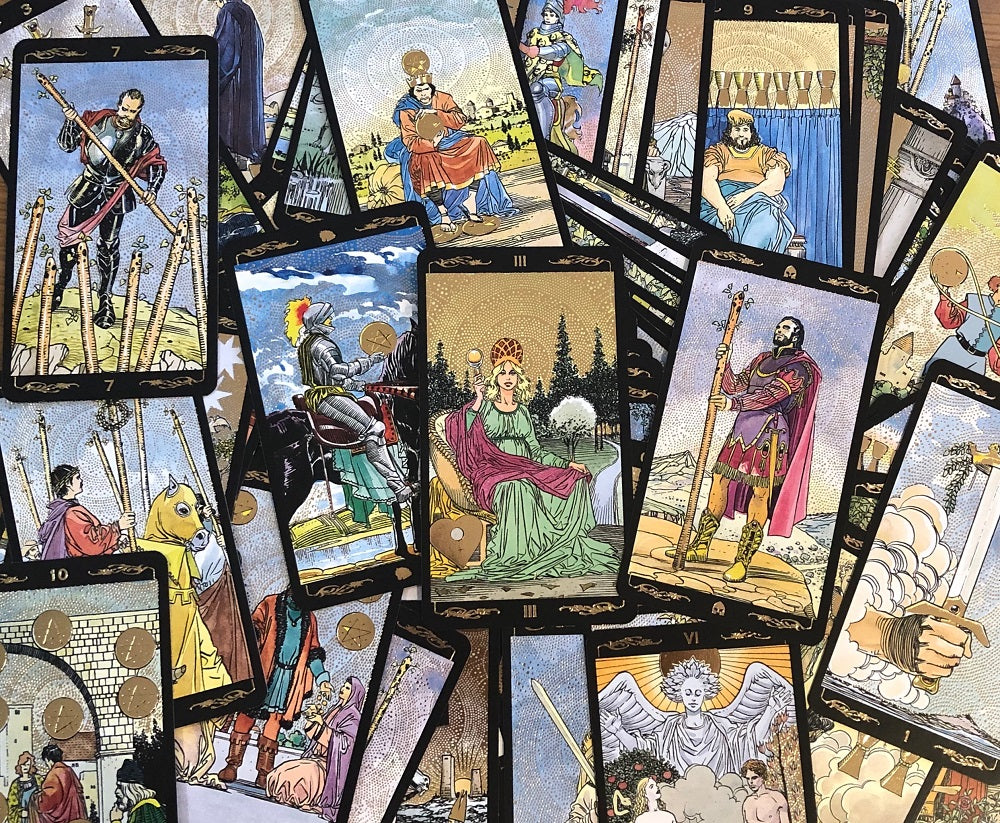 Golden Universal Tarot Deck